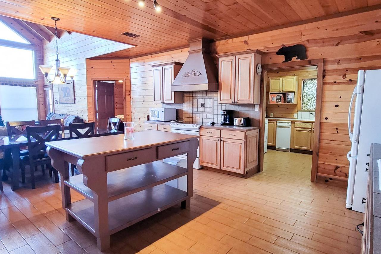 Treetop Tranquilty Sevierville Exterior foto
