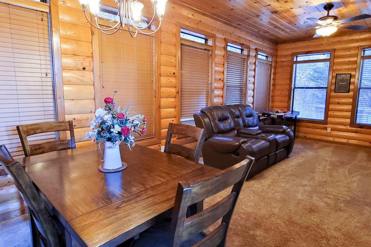 Treetop Tranquilty Sevierville Exterior foto